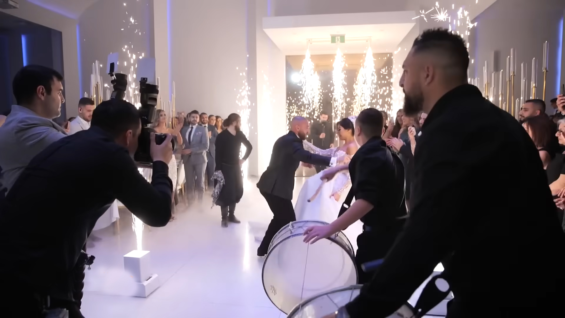 Horon Tutkunu Karadenizlilere Özel Davul Zurna Performansı