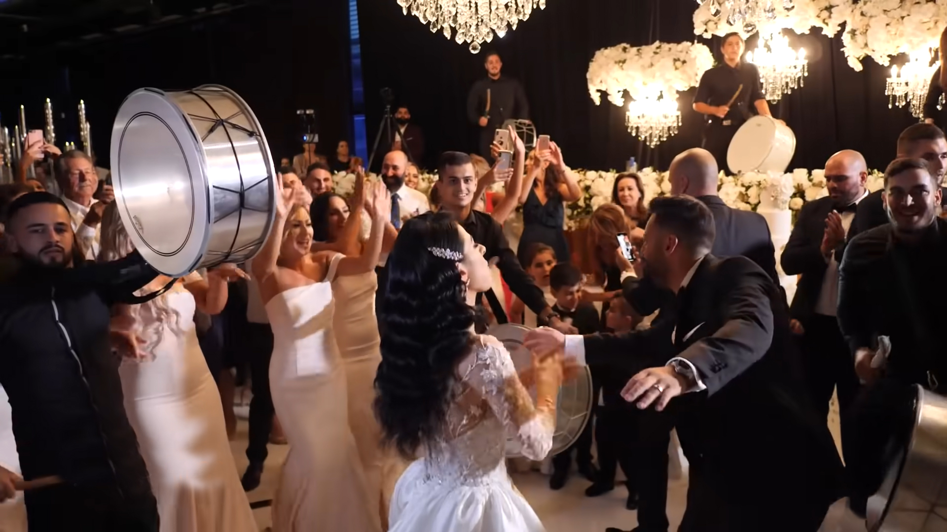 Zeybek Oyunu Eşliğinde Zurna ile Ege Rüzgarı Estiriyoruz