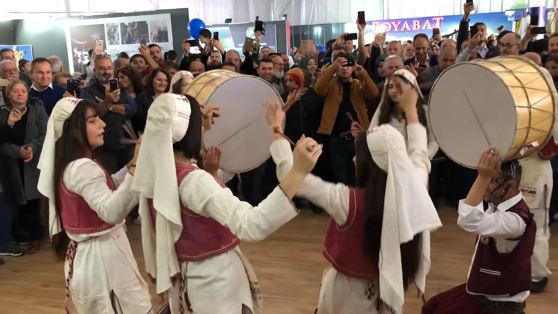 Davul Zurnalı Sürpriz Kutlamalarla İstanbul’da Etkileyici Anlar Yaratıyoruz